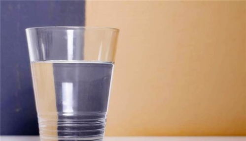 醉酒之后，喝白开水还是饮料醒酒快？今天来告诉各位答案